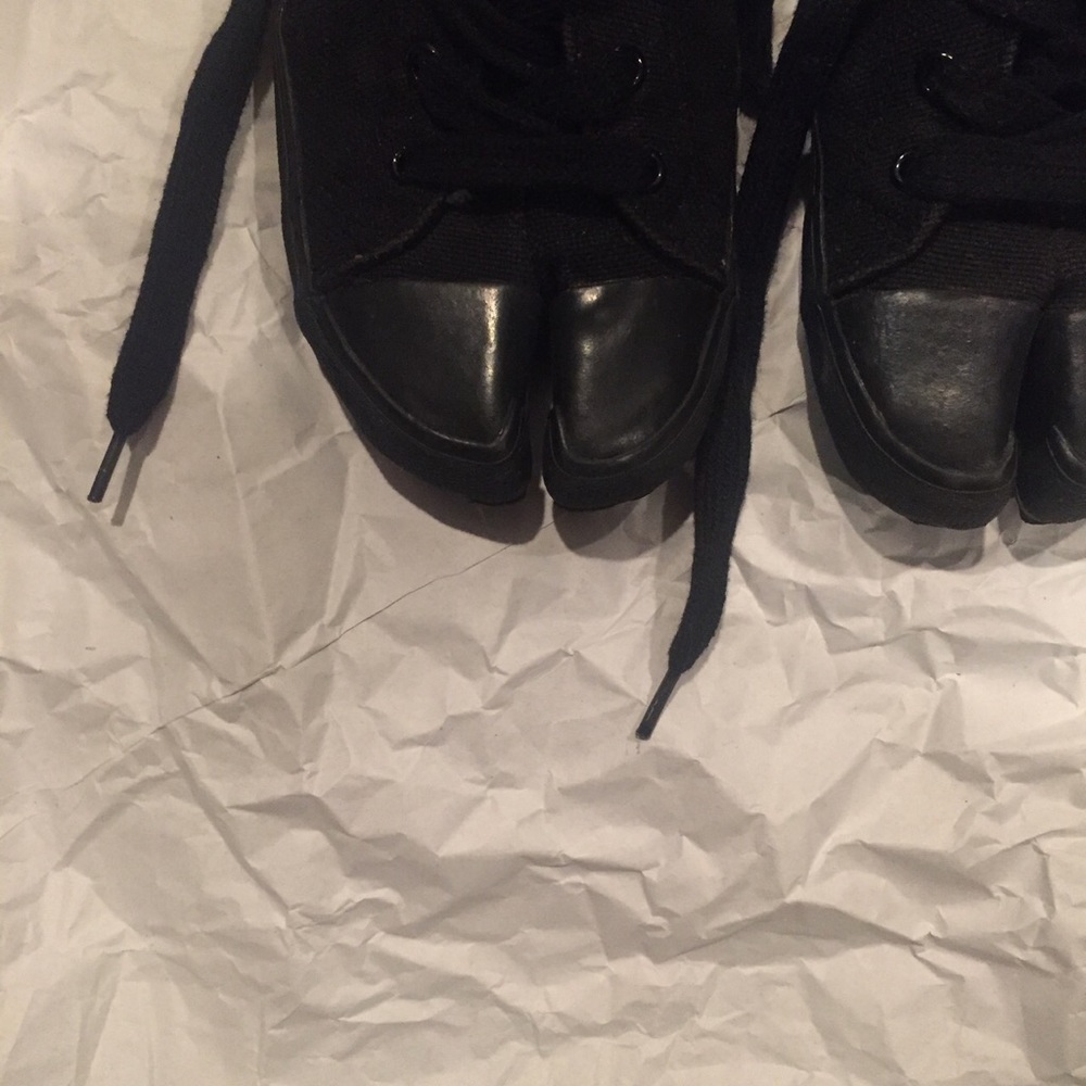 maison martin margiela tabi sneakers